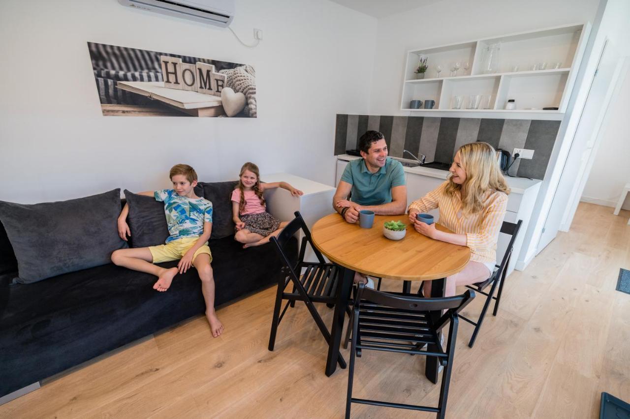 Scandi Village Zator Ngoại thất bức ảnh