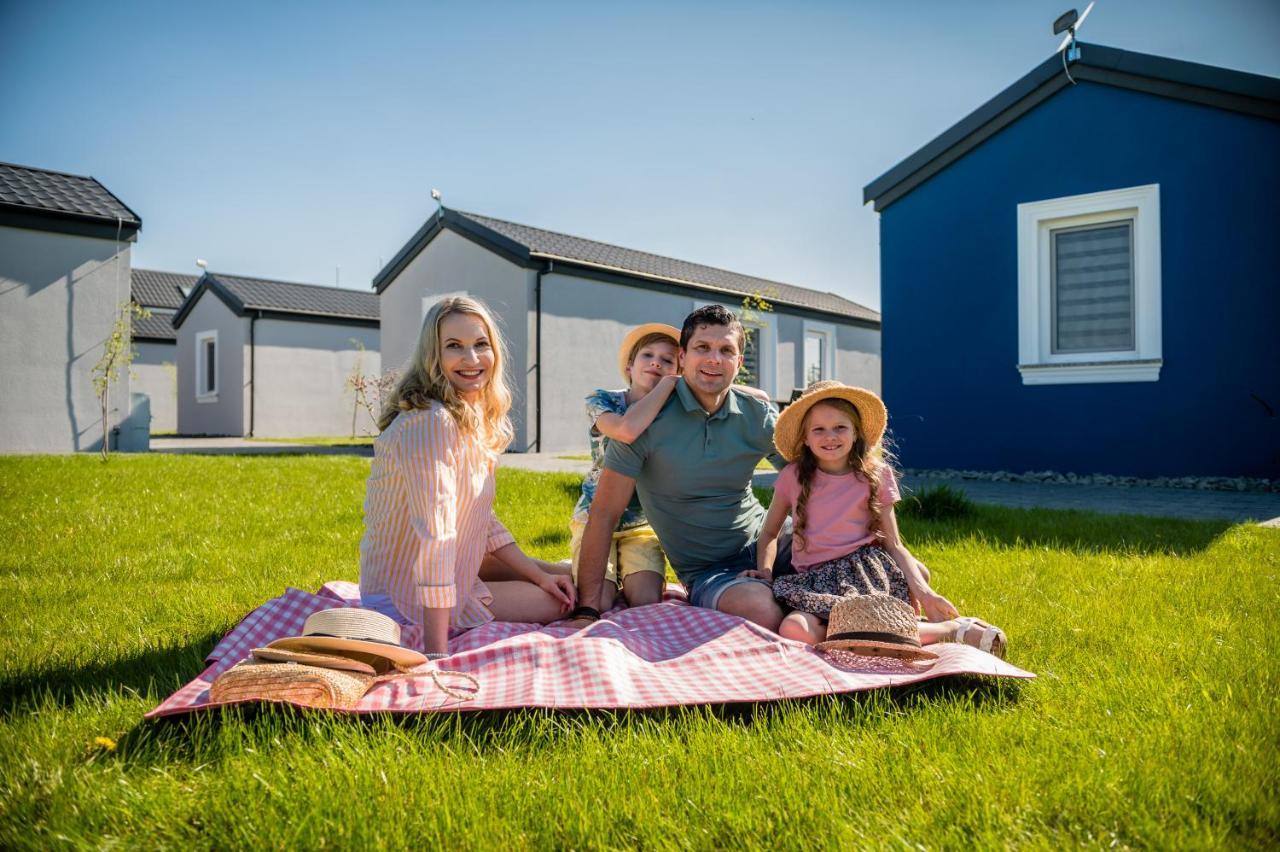 Scandi Village Zator Ngoại thất bức ảnh