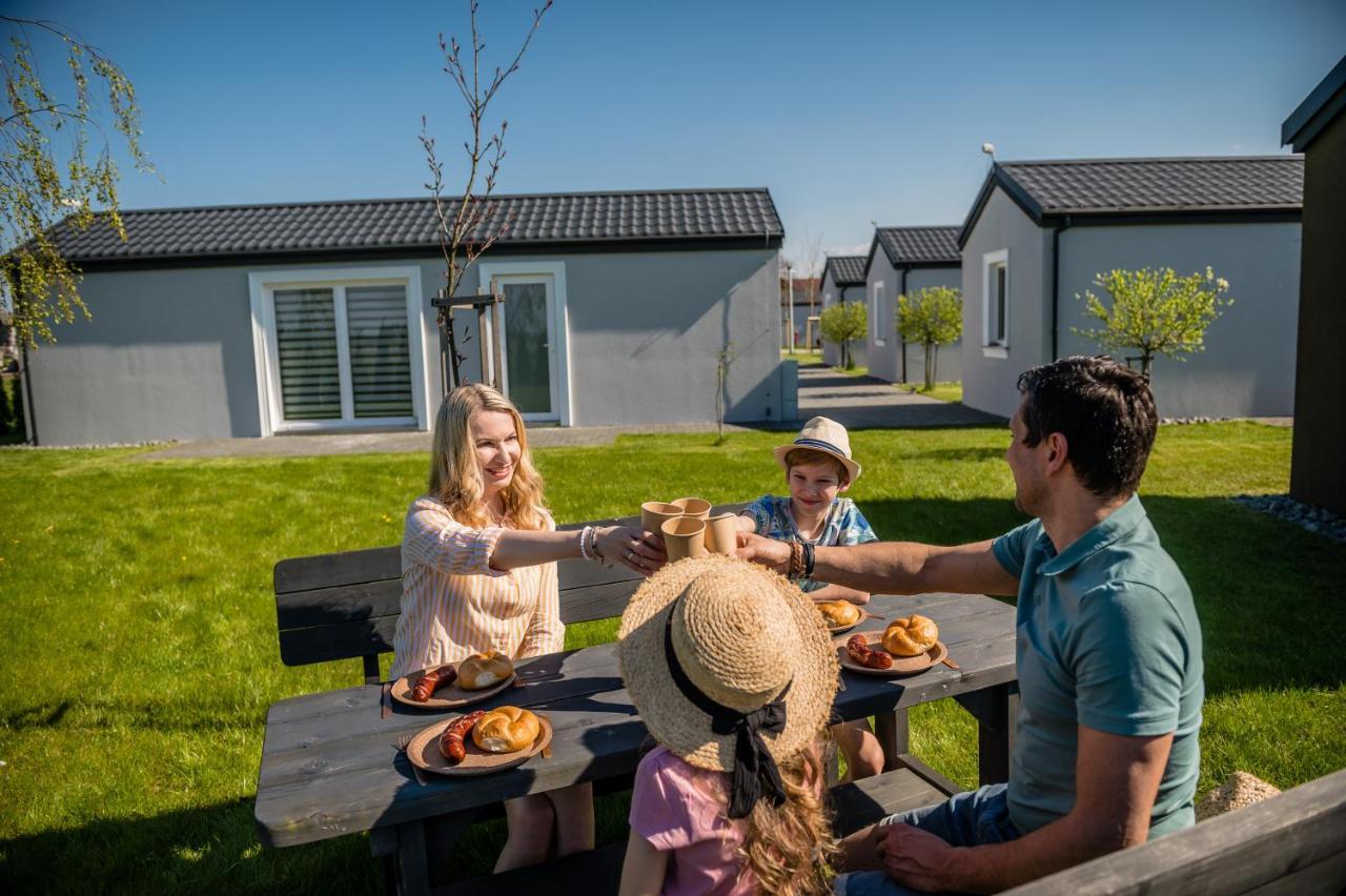 Scandi Village Zator Ngoại thất bức ảnh